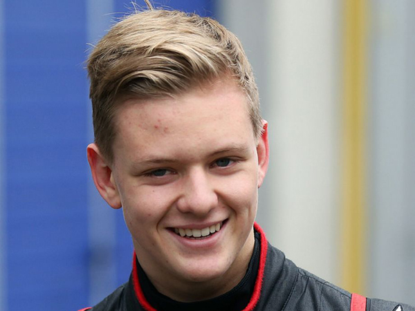 Debut di Formula 4, Pebalap Tampan Mick Schumacher Ikuti Jejak Ayahnya