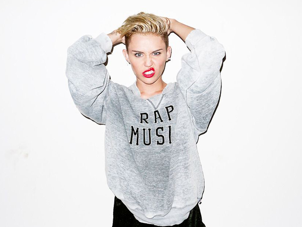 Miley Cyrus Anggap Sosial Media Lebih Merusak dari Narkoba