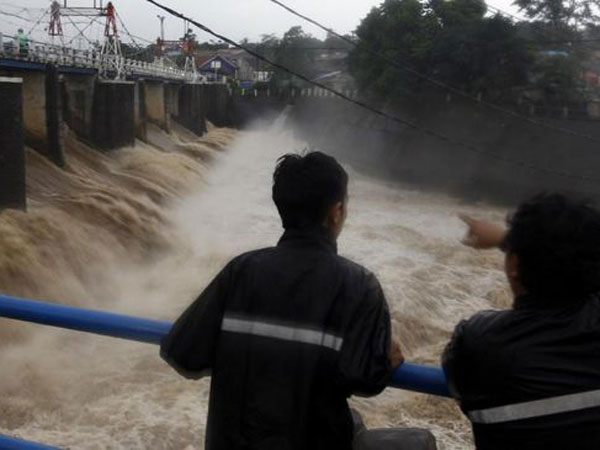 Siaga Satu, Prediksi Waktu Kiriman Air Tiba di Katulampa Buat Jakarta Waspada Banjir