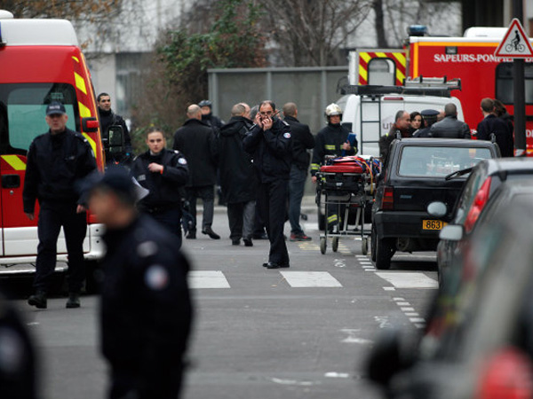 Ada Polisi Muslim Ikut Tertembak di Insiden Penyerangan Kantor Majalah Charlie Hebdo