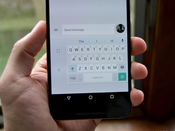 Beri Update Terbaru, Google Keyboard Kini Bisa Dipakai Satu Tangan!