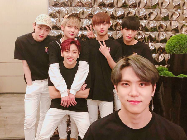 Bikin Haru, Joyful Indonesia Beri Kejutan Manis untuk JBJ di Konser Jakarta