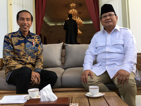 Berbincang Santai di Istana, Prabowo Janji Jaga Komitmen Ini untuk Presiden Jokowi