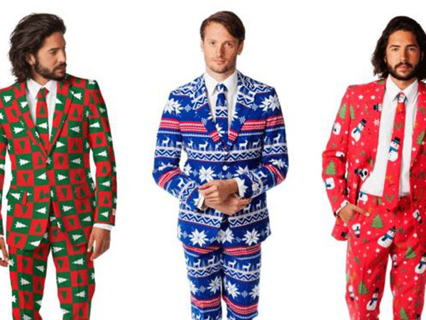 Sebuah Perusahaan Desain Ubah Sweater ‘Belel’ Jadi Setelan Jas Keren Spesial Natal!