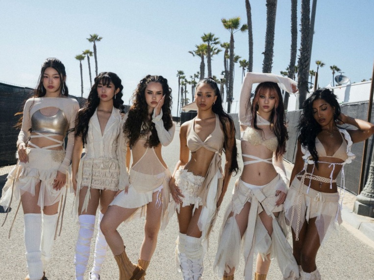 Belum Genap Setahun, KATSEYE Sukses Debut di Billboard Hot 100 dengan 'Gnarly'