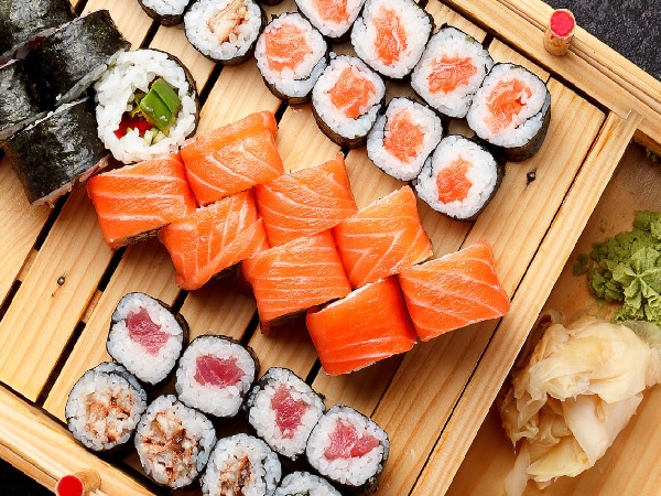 Banyak Keliru, Ternyata Begini Cara Makan Sushi yang Benar