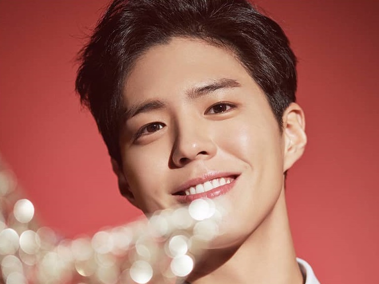 Park Bo Gum Rilis Lagu Spesial Natal Untuk Para Penggemar