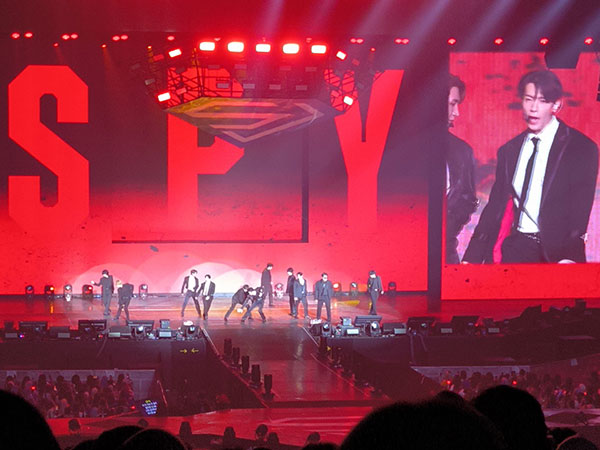 Super Junior Tutup Tur Konser SUPER SHOW SPIN-OFF : Halftime di Jakarta dengan Panggung Spektakuler