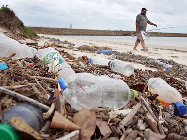Ironis, Jumlah Sampah Plastik di Laut Akan Lebih Banyak Ketimbang Ikan di 2050