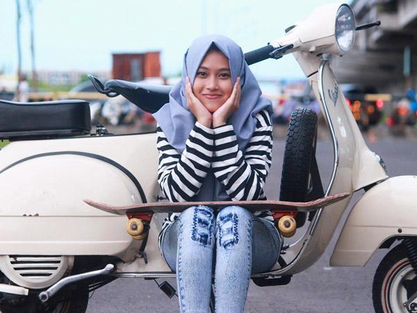 Tips Aman dan Nyaman Busana Hijab Saat Mengendarai Motor