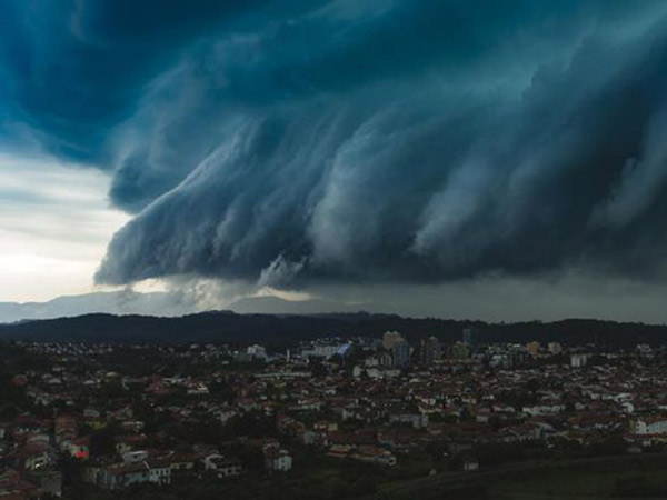 Heboh Awan Mirip Tsunami Muncul di Langit Aceh, Ini Penjelasan BMKG