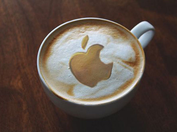 Peran Penting Kopi dalam Setiap Desain Produk Apple yang Elegan nan Mewah