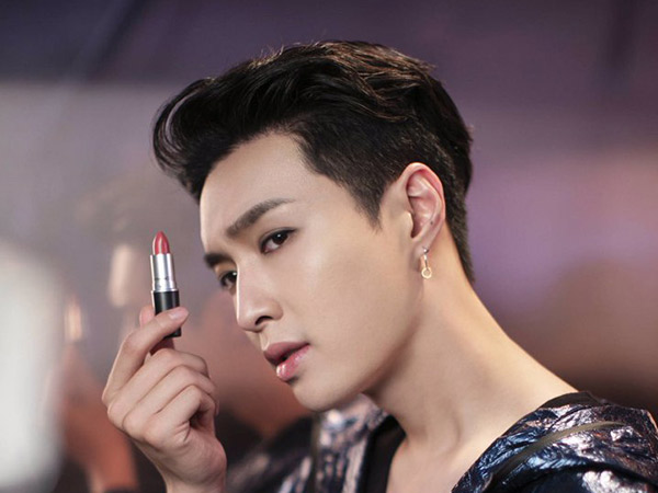 Lay EXO Didapuk Jadi Global Ambassador MAC Cosmetics