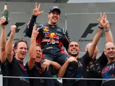 Wow, Ternyata Sebastian Vettel Masih Haus Gelar