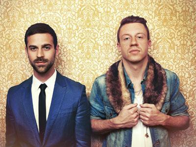 Wah, Macklemore & Ryan Lewis Gelar Konser Mendadak di Dalam Sebuah Bus Kota!