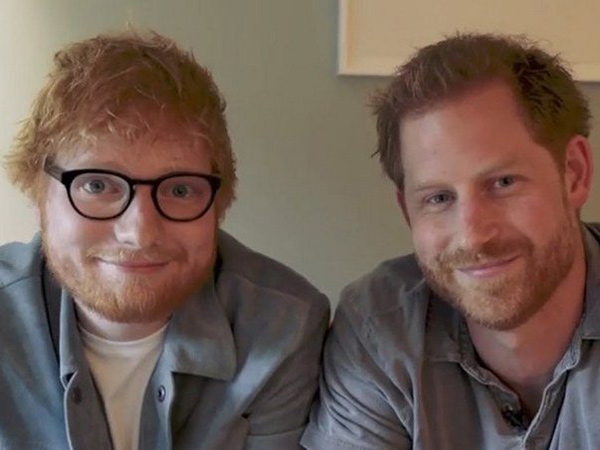 Sering Dibilang Mirip, Ed Sheeran dan Pangeran Harry Bikin Video Bareng