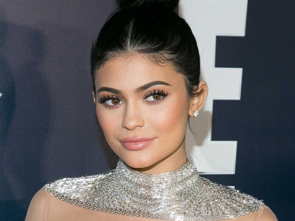 Ungkap Kehidupan Pribadinya, Kylie Jenner akan Punya Program Reality Show Sendiri!