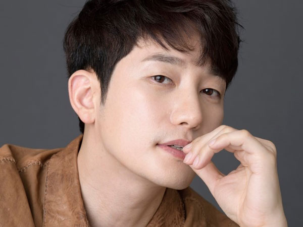 Park Si Hoo Dikabarkan Jadi Pemain Utama Drama Sageuk Baru