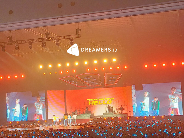 Ketagihan, TREASURE Tambah Lagu di Konser 'HELLO in Jakarta' Day 2