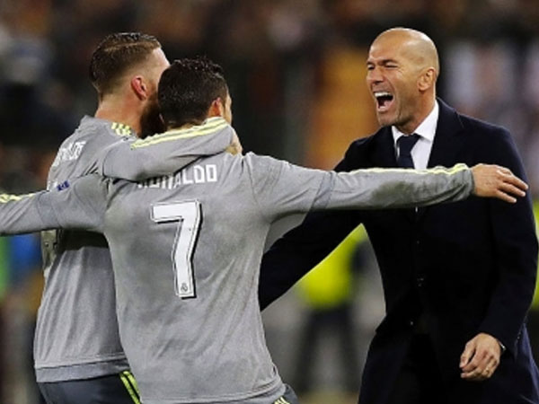 Zinedine Zidane Bahagia Bisa Jadi Bagian Sejarah Real Madrid