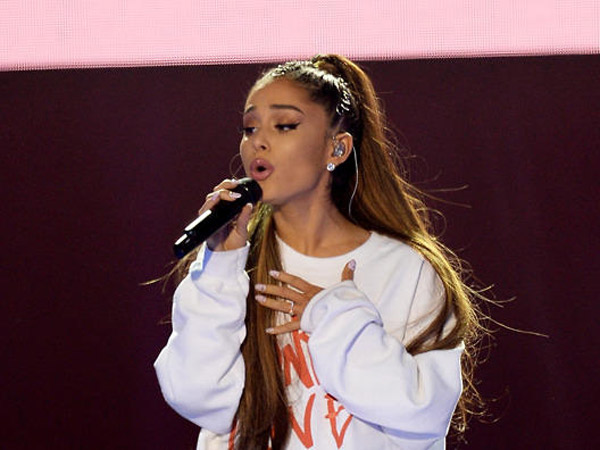 Datang Terlambat, Ariana Grande Dikritik Pedas oleh Fans Korea Selatan!