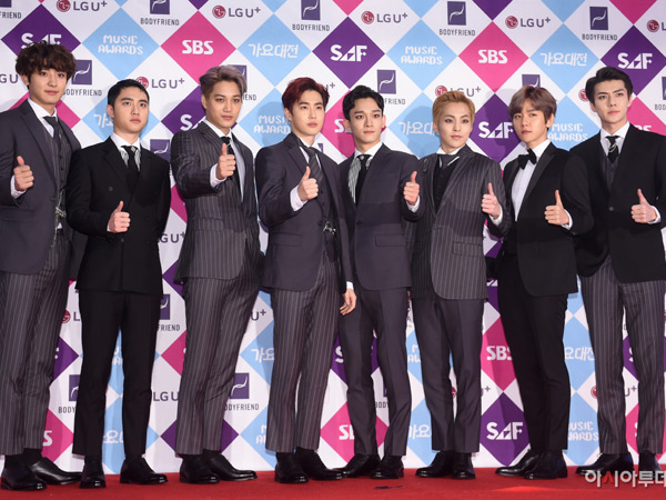 Gangguan Audio, SBS Bikin EXO 'Gagap' di Panggung '2016 SBS Gayo Daejun'