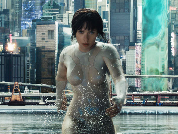 Sempat Tersandung Kontroversi Rasis, Scarlett Johansson Seperti Tak Berbusana di Trailer 'Ghost in The Shell'