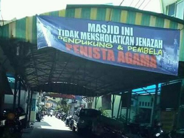 Heboh Spanduk Larangan Menshalatkan Jenazah, Ini Penjelasan Imam Besar Masjid Istiqlal!