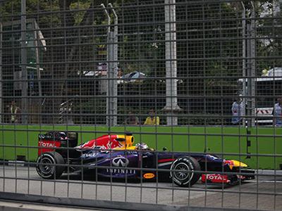 Sebastian Vettel Juara, Kimi Raikkonen Curi Perhatian