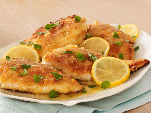 Segarkan Momen Makan Siangmu dengan Sajian a la Eropa, Lemon Chicken Piccata