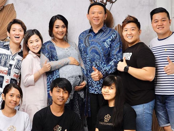 Momen Manis Ahok-Puput Sambut Kelahiran Anak di Pemotretan Terbaru