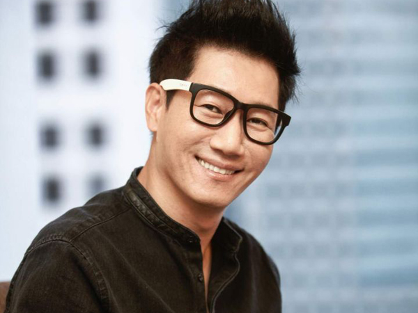 Tayangkan Ji Suk Jin Sedang Merokok E-Cigarette, Kru ‘Running Man’ Minta Maaf