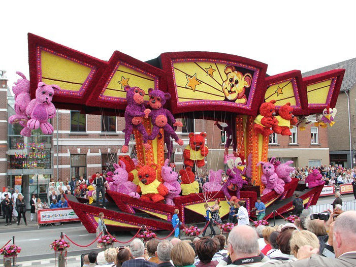 Intip Keseruan Parade Bunga Terbesar di Belanda!