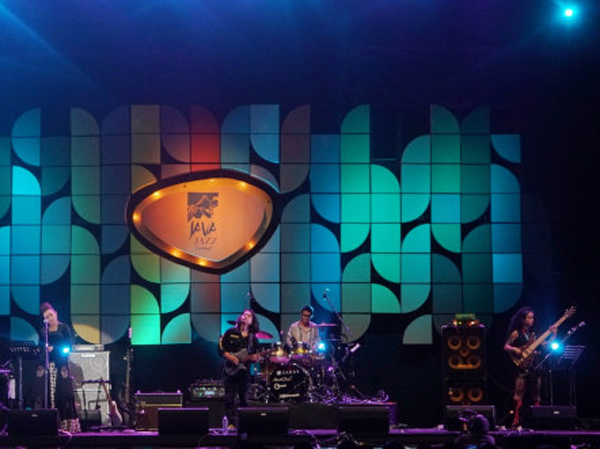 Ketika Soimah Ngejazz Bareng Dewa Budjana dan Mohini Dey di Java Jazz Festival 2019