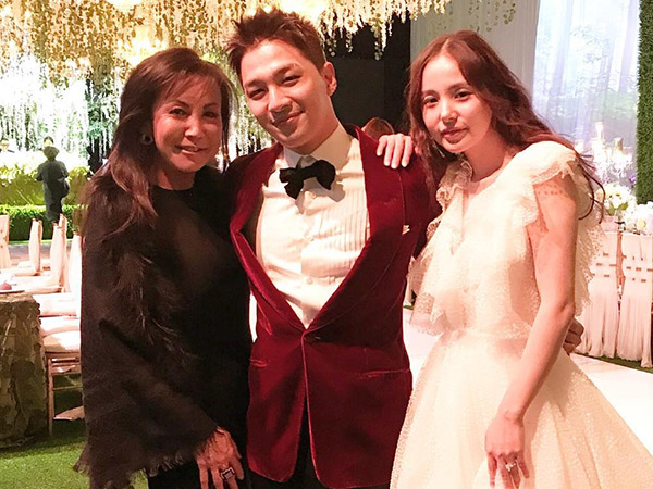 Potret Bahagia Taeyang dan Min Hyo Rin di Hari Pernikahannya, Serasi Banget!