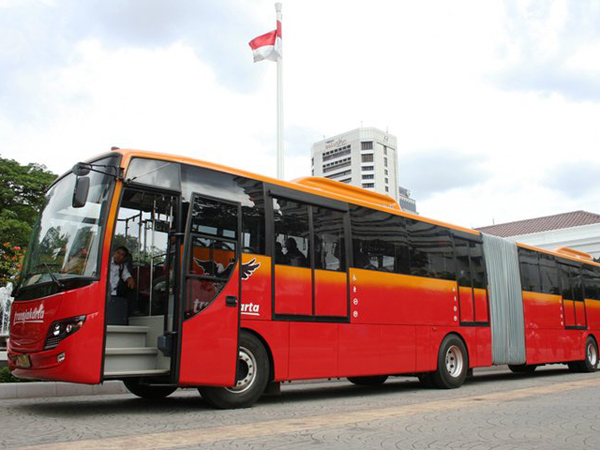 Ini Besar Gaji Sopir Bus Gandeng TransJakarta