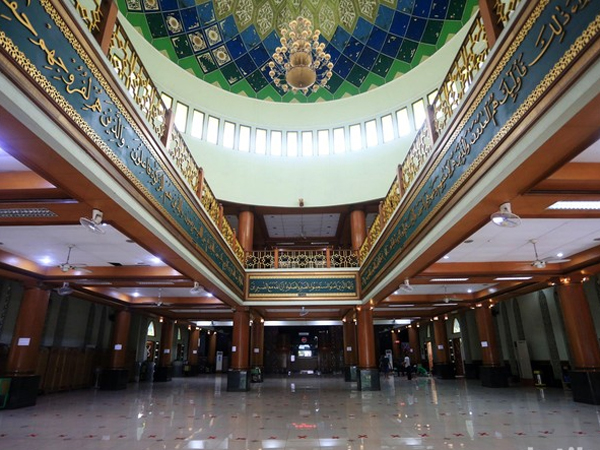 Ayo Catat Protokol Solat di Masjid Jelang New Normal dari Dewan Masjid Indonesia!