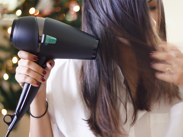 Ini Dia Masalah Rambut yang Bisa Terjadi karena Sering Pakai Hair Dryer