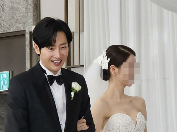 Lee Sang Yeob Resmi Menikah