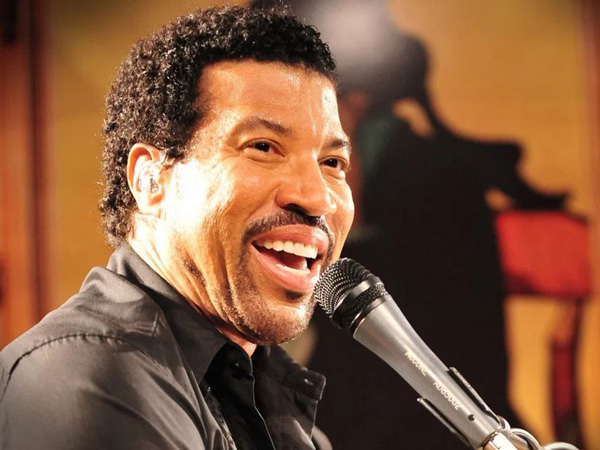 Disney Bakal Garap Film Musikal dari Karya Lionel Richie