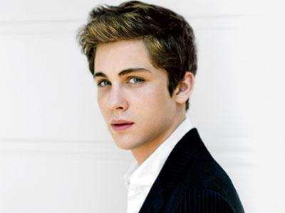 Logan Lerman Berpetualang Ke Segitiga Bermuda Dalam 'Percy Jackson 2'