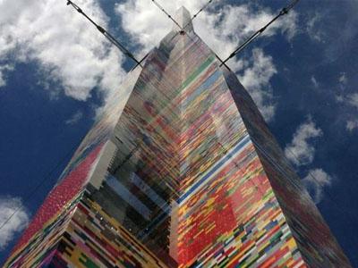 Wow, Menara Lego Tertinggi di Dunia Ada di Amerika Serikat?