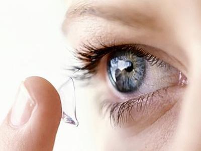 Ini Dia Tips Merawat Softlens yang Benar