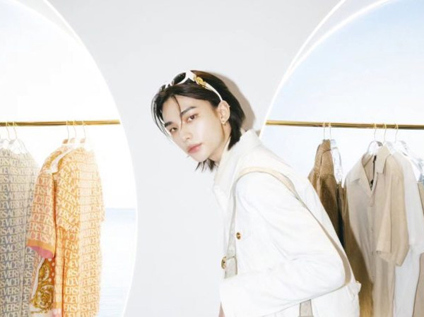 Hyunjin Stray Kids Resmi Jadi Brand Ambassador Versace