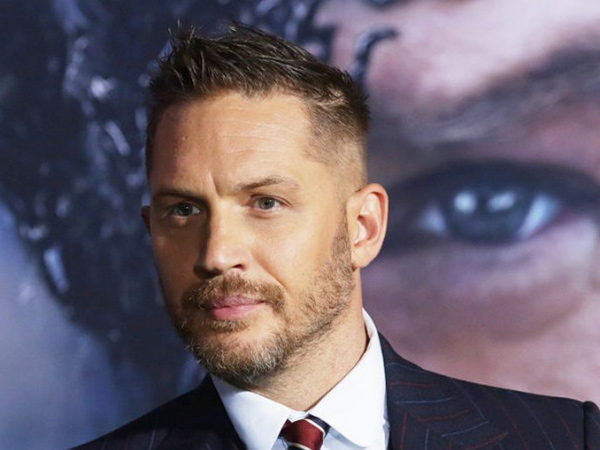 Tom Hardy Dirumorkan Gantikan Daniel Craig Jadi James Bond