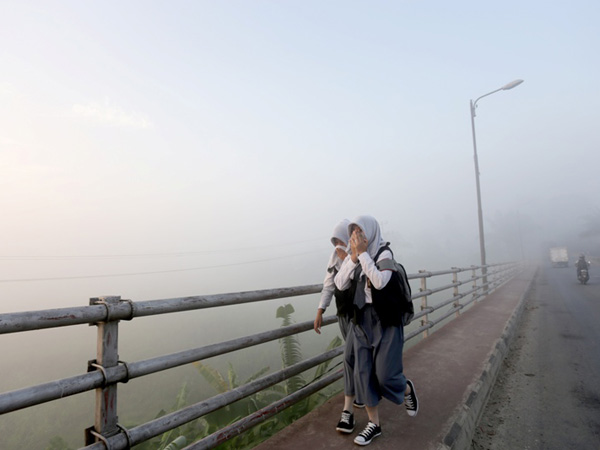 Kabut Asap Riau Tak Kunjung Hilang, 34.846 Warga Terjangkit ISPA