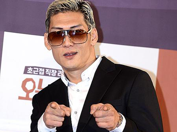 Park Joon Hyung g.o.d Pacari Pramugari 13 Tahun Dibawahnya?