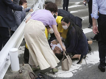 [Update] Penembakan Eks PM Jepang Shinzo Abe: Bersimbah Darah Hingga Sus Pelaku Mulai Terungkap