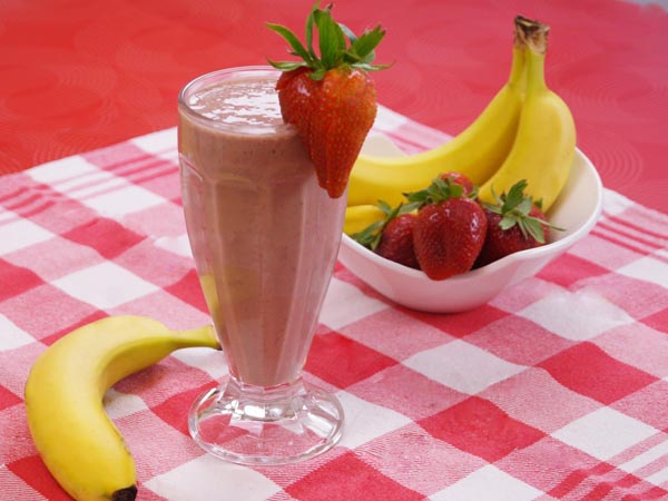 Segar dan Bervitamin, Yuk Kreasikan Resep Smoothies Bananaberry