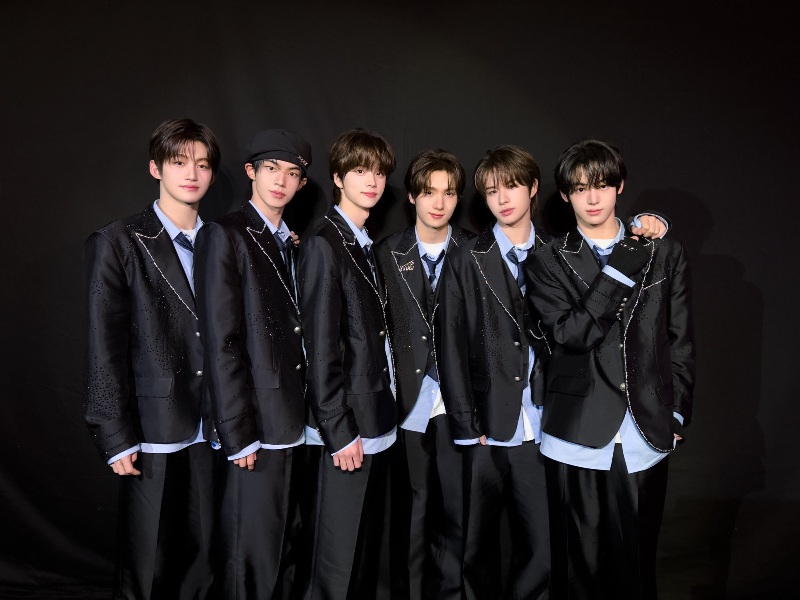 TWS Puncaki Chart Tahunan Melon dengan Lagu Debut, Rekor Baru dalam 14 Tahun